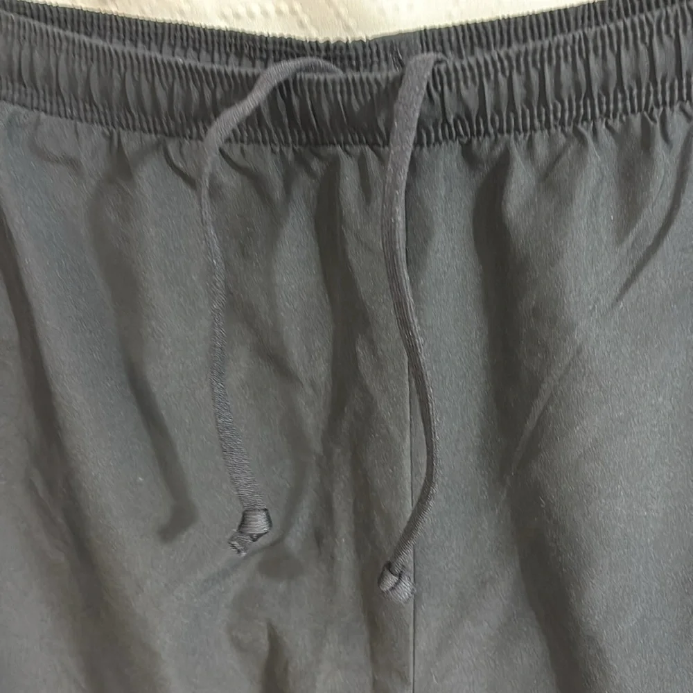 Mountain Hardwear Black Athletic Shorts